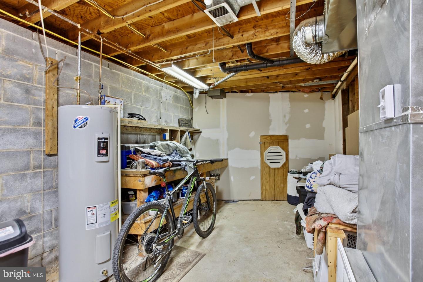 241 Trough Hill Dr Property Photo 25