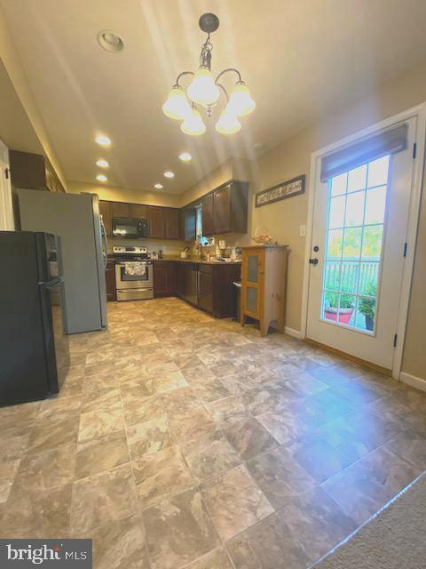 91 Melville Dr Property Photo 4