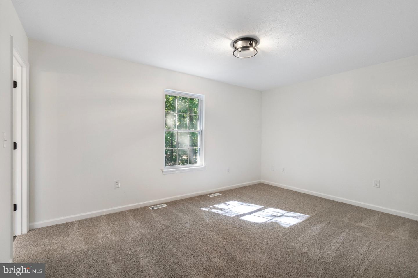 621 Platt Ln Property Photo 15
