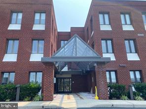 300 FOXCROFT AVE #STE 303 Property Photo 1