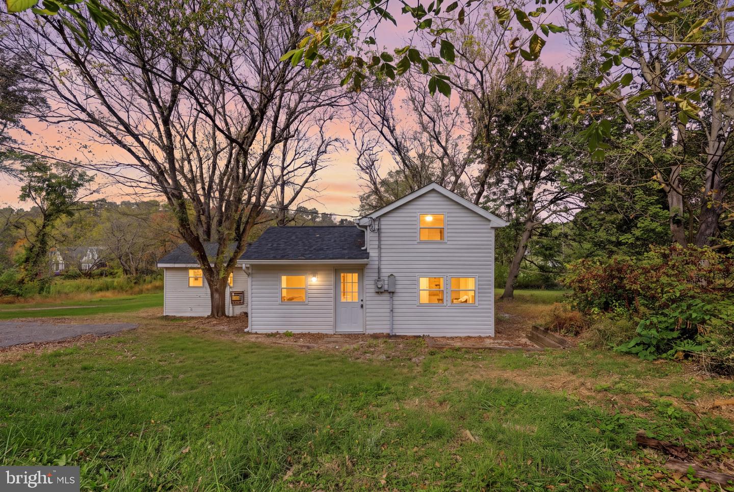 306 S MARY ST Property Photo 1