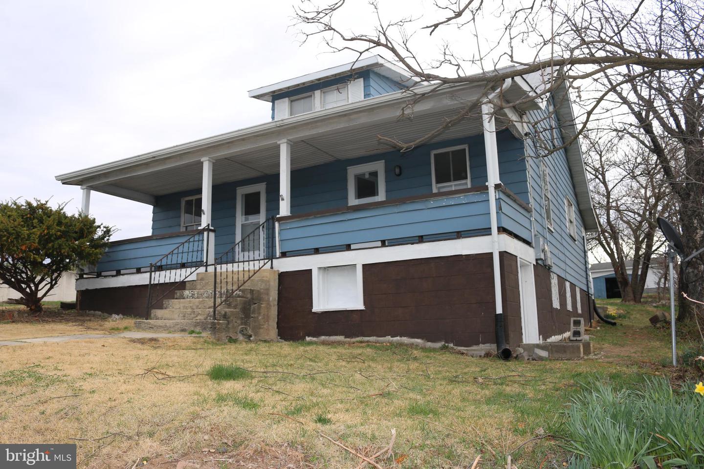 216 N Main St Property Photo 1