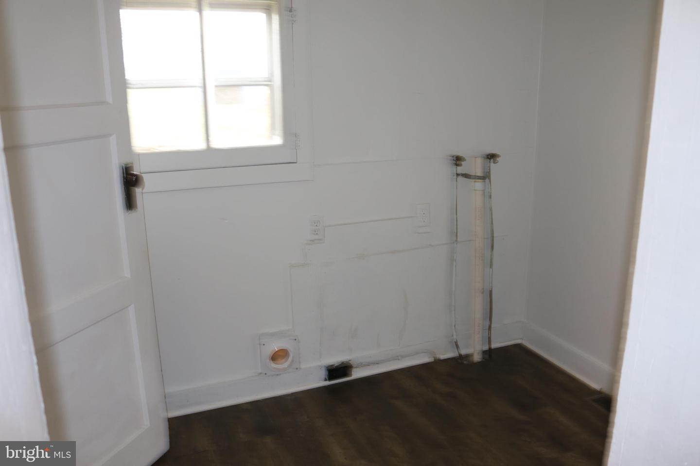 216 N Main St Property Photo 12