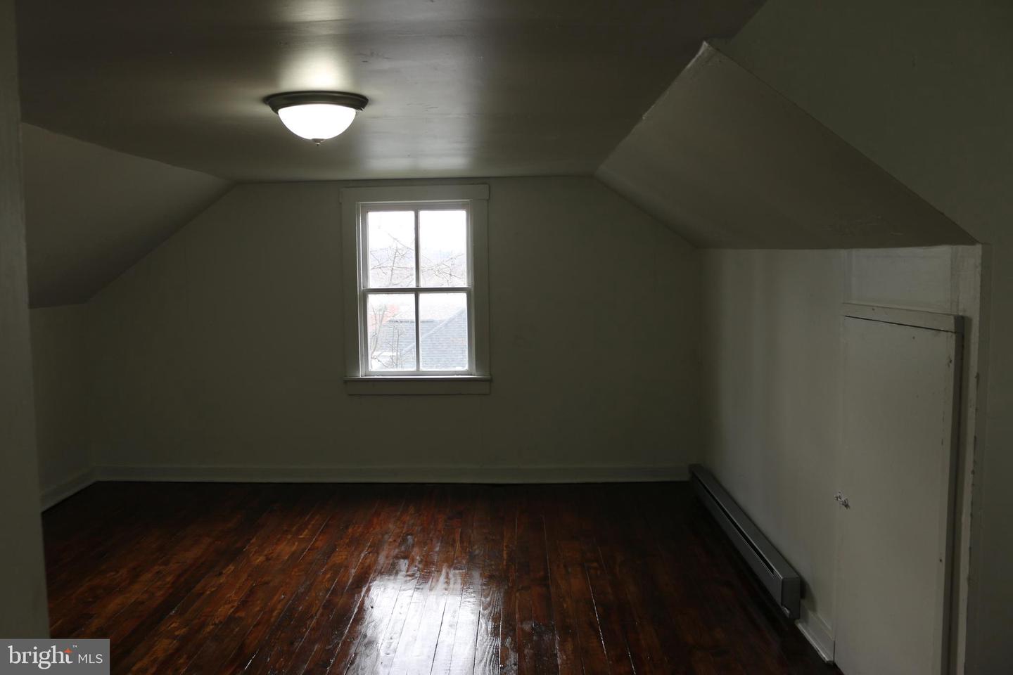 216 N Main St Property Photo 18