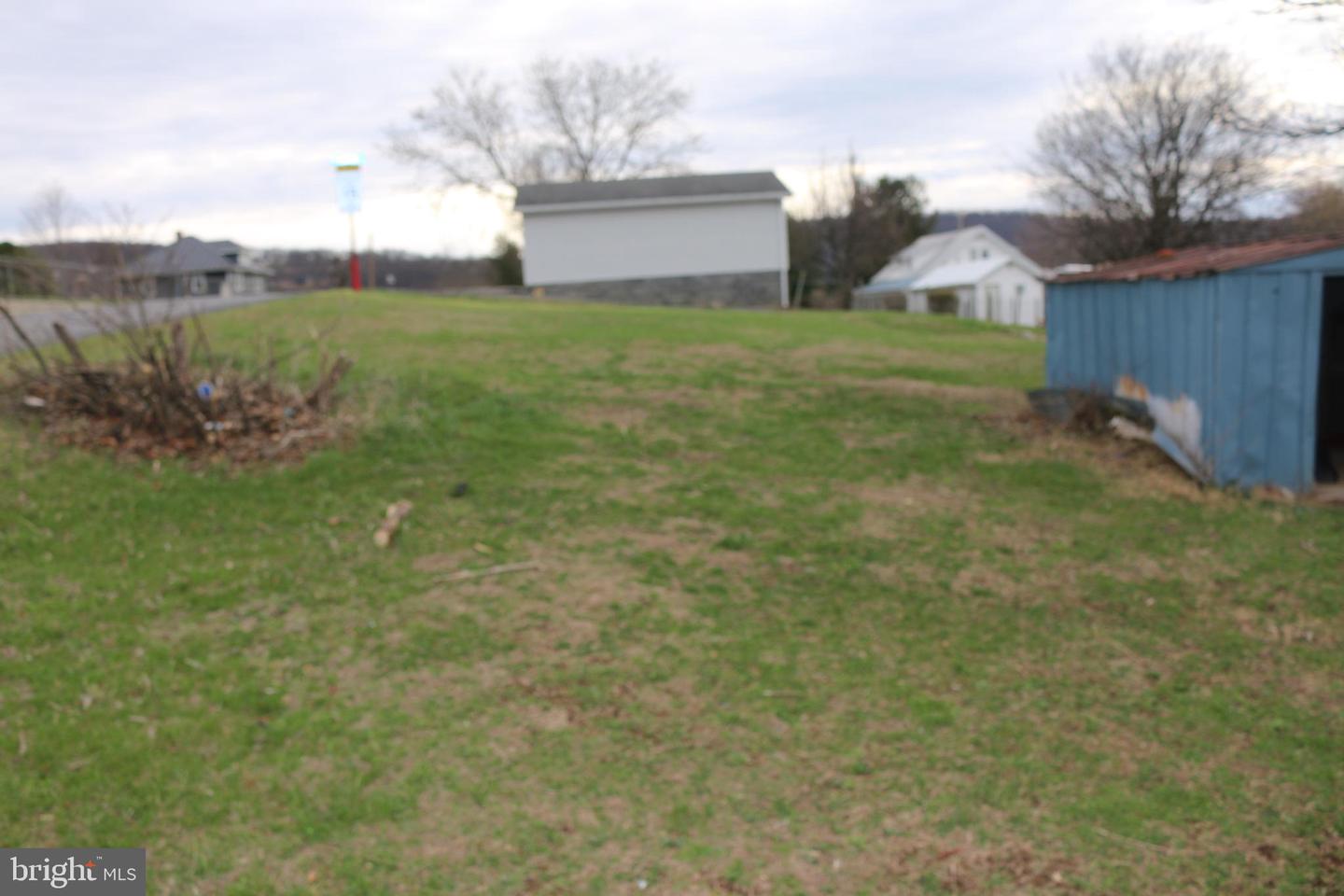216 N Main St Property Photo 22