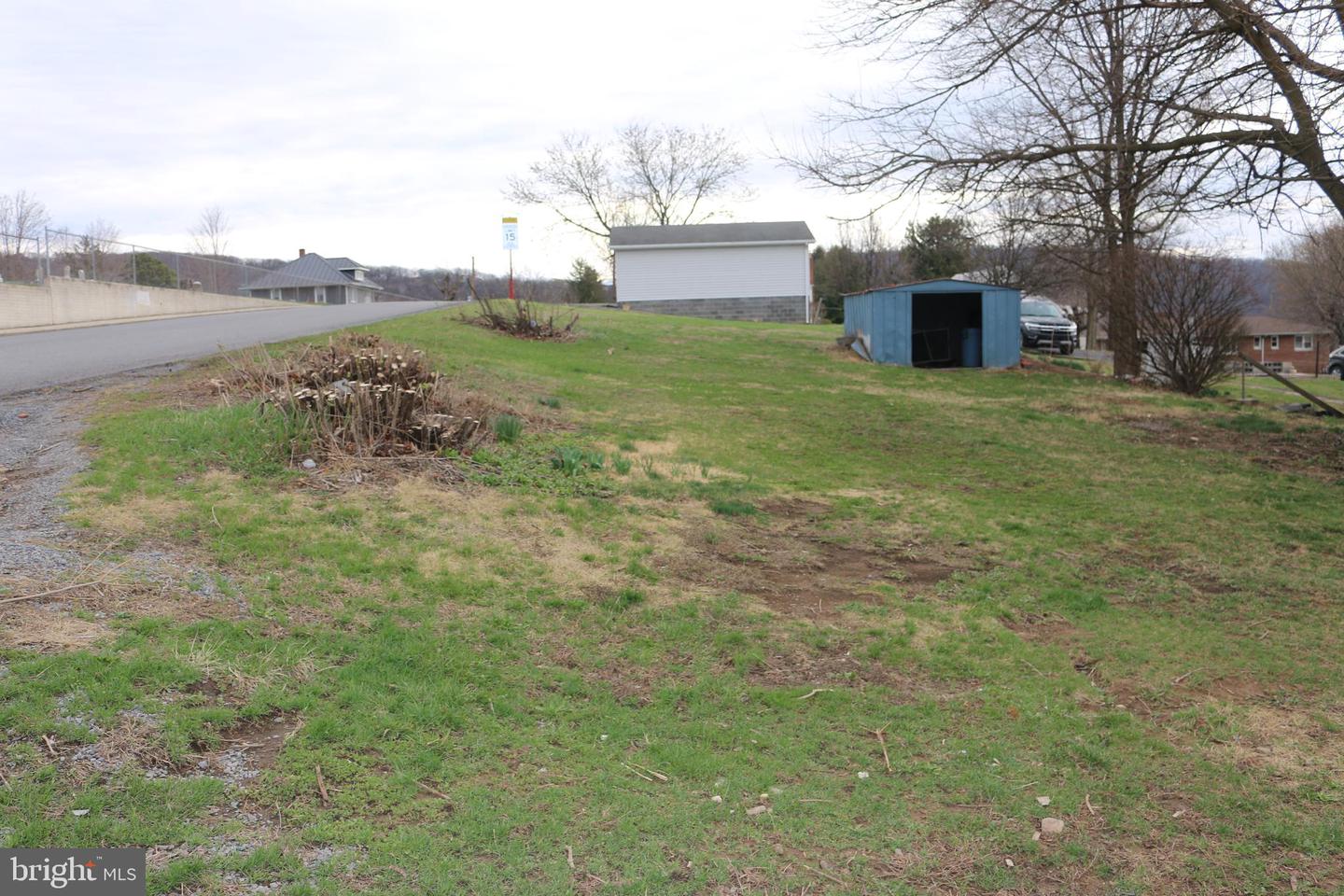 216 N Main St Property Photo 24
