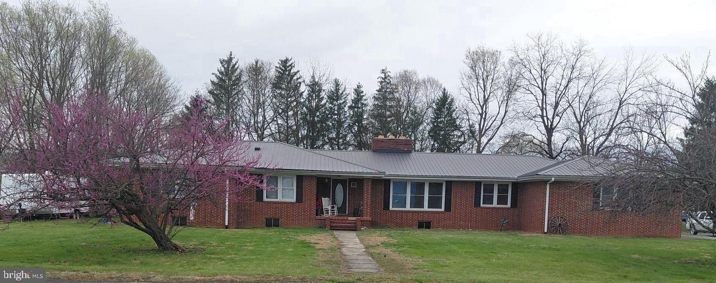 1 Pepsi Ln Property Photo 1