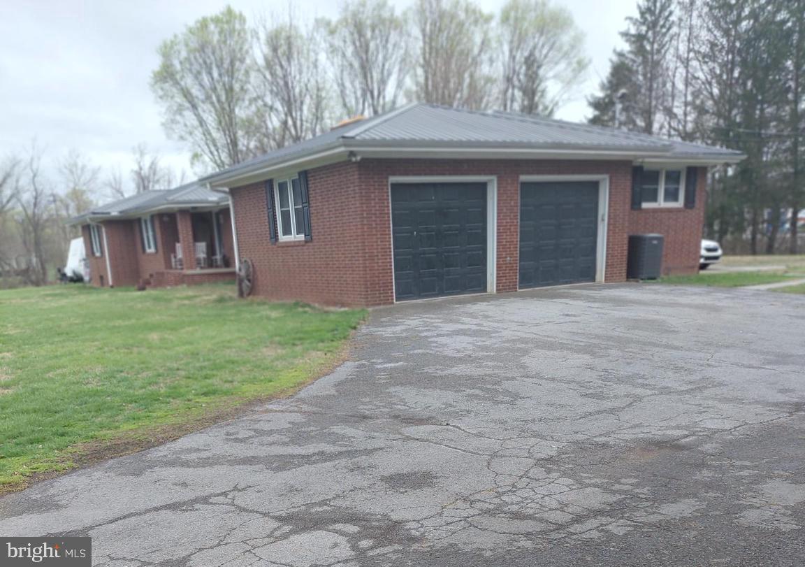 1 Pepsi Ln Property Photo 3