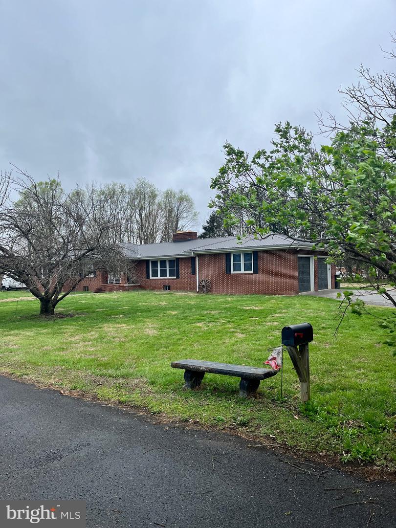 1 Pepsi Ln Property Photo 4