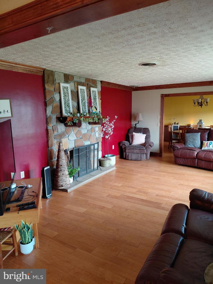 1 Pepsi Ln Property Photo 10