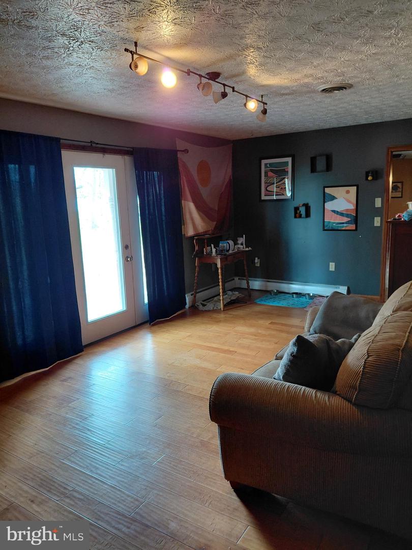1 Pepsi Ln Property Photo 22