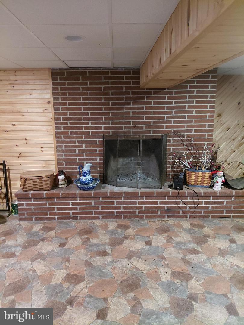 1 Pepsi Ln Property Photo 36