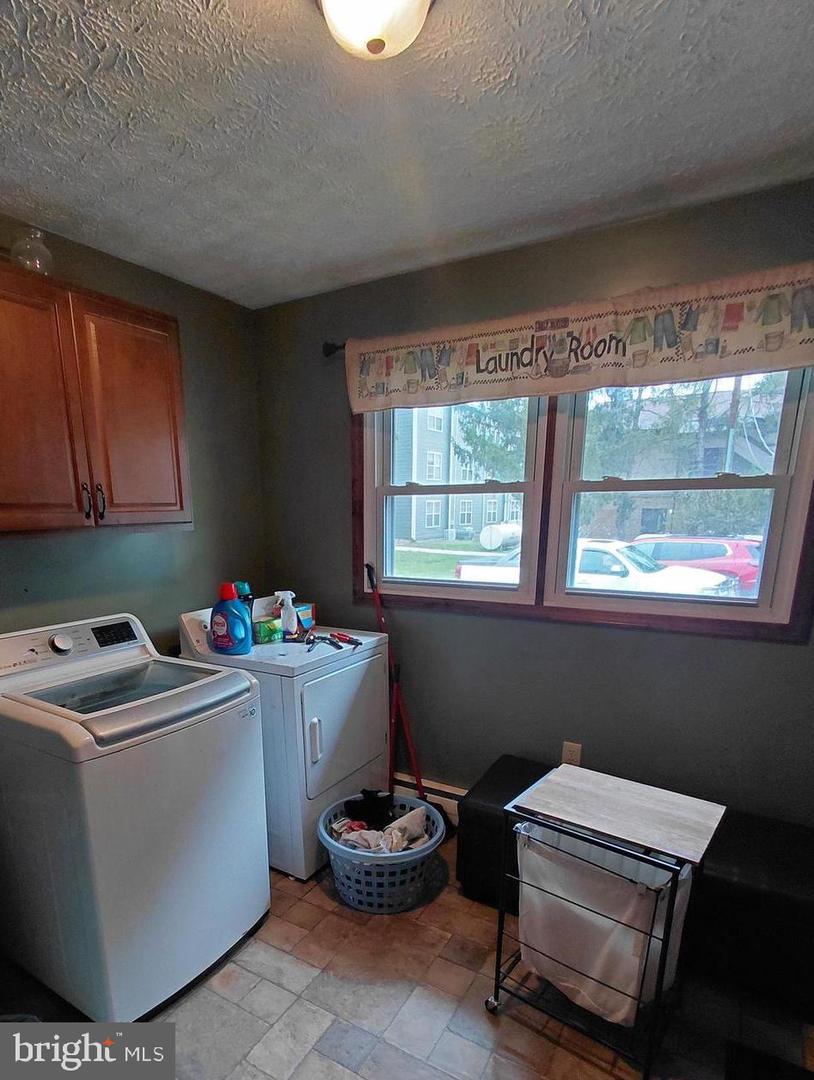 1 Pepsi Ln Property Photo 45