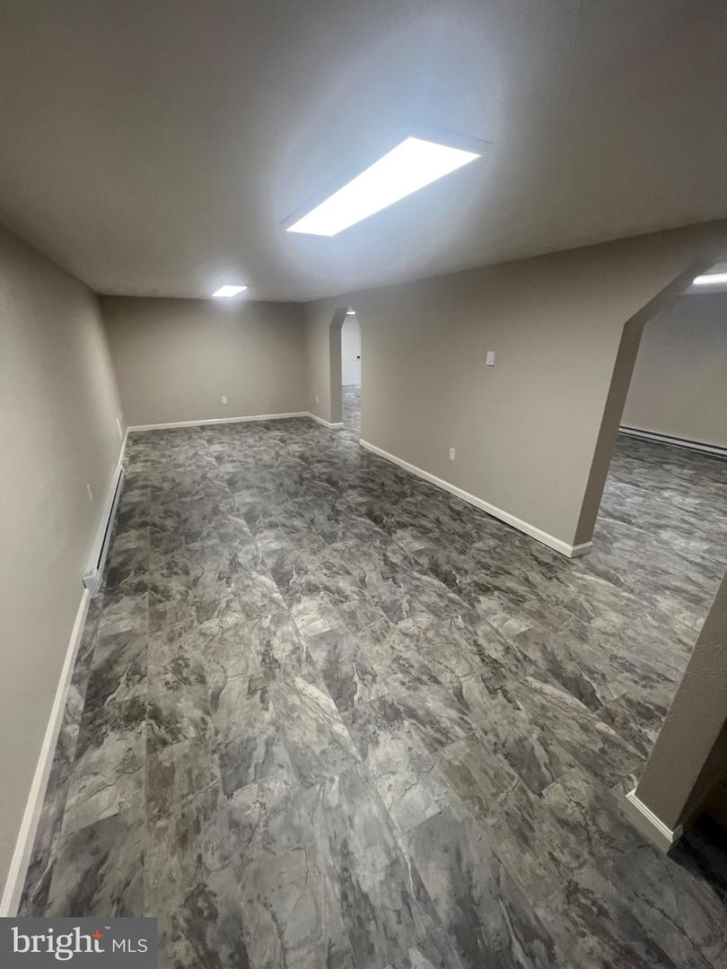 395 Point Dr Property Photo 12