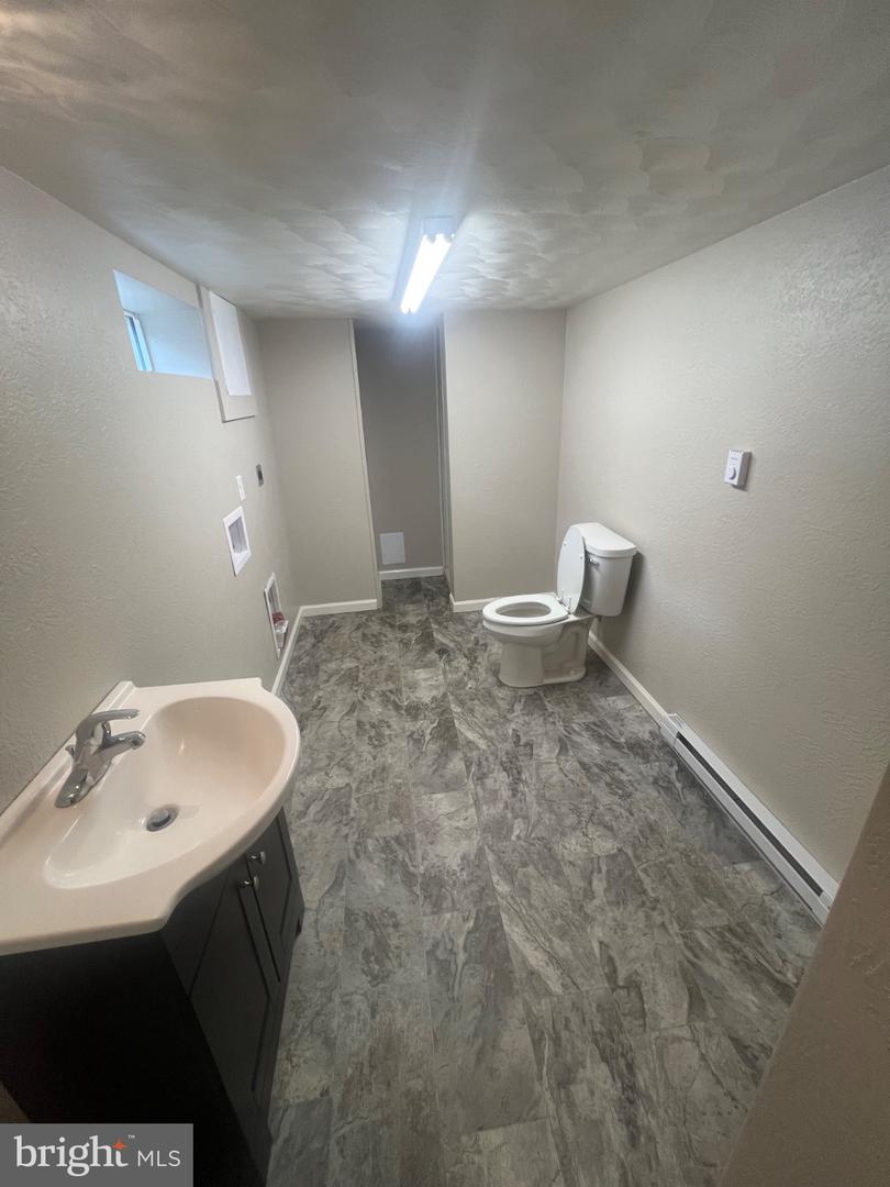 395 Point Dr Property Photo 14