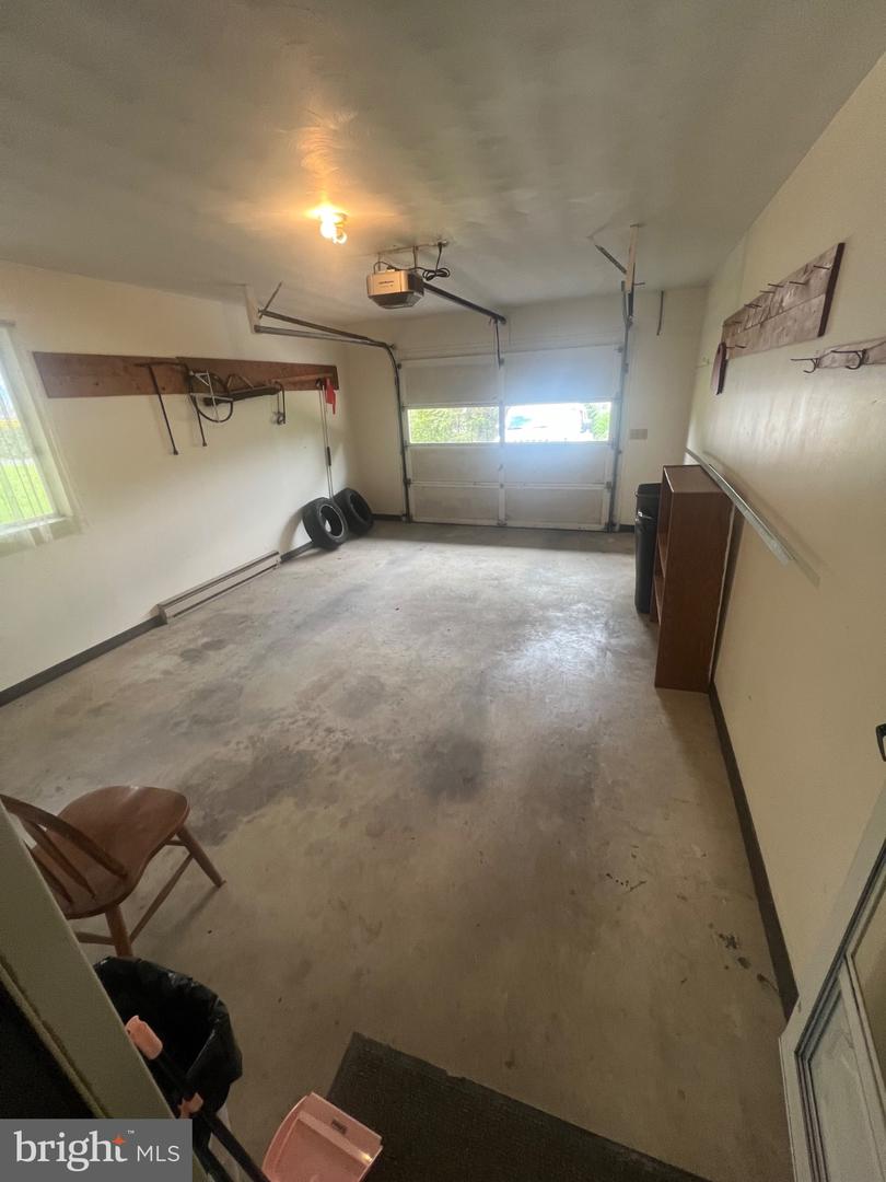395 Point Dr Property Photo 17