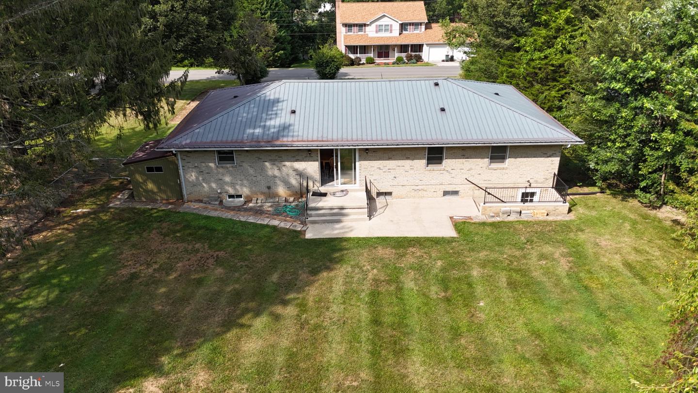 395 Point Dr Property Photo 19