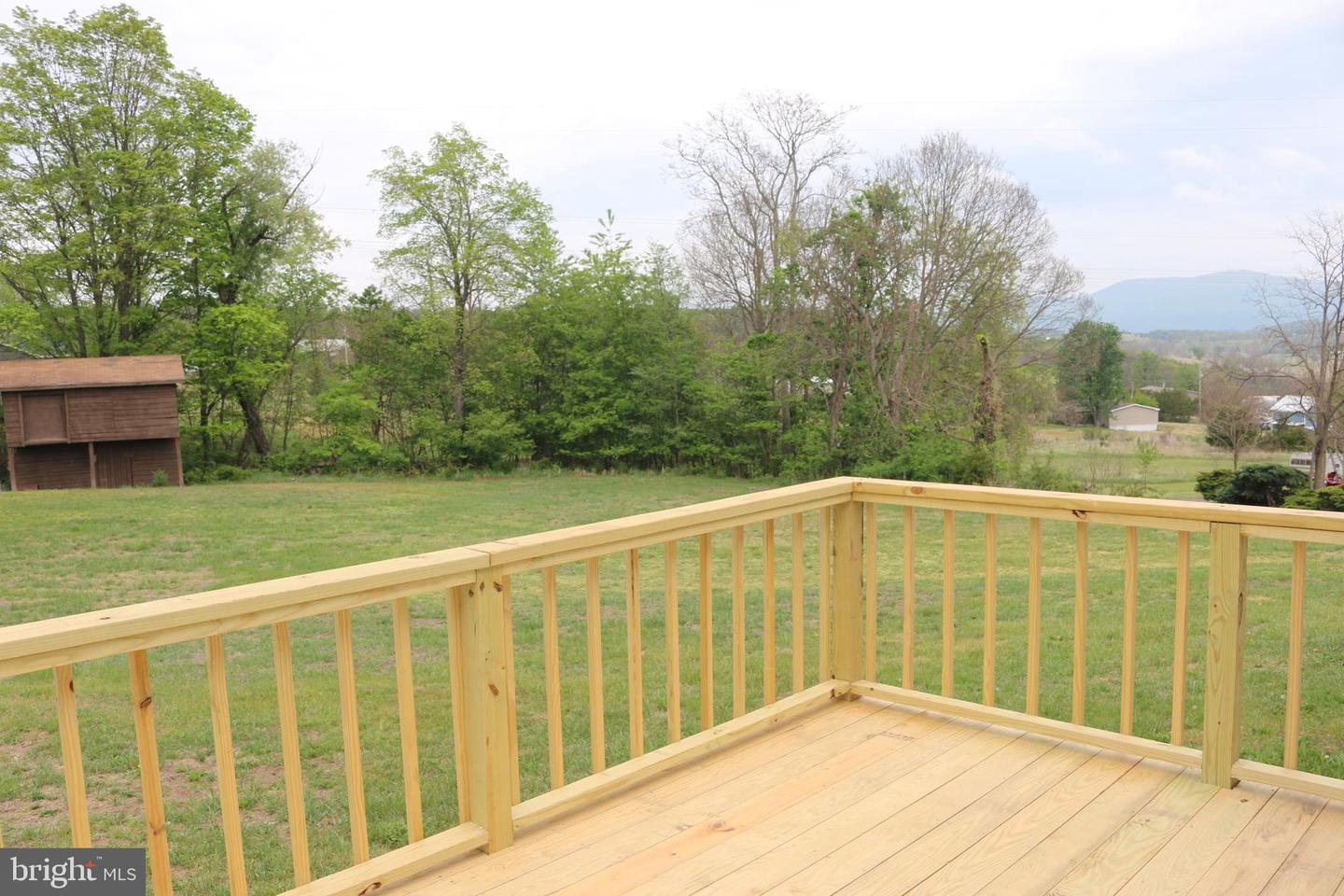 409 Sky Valley Dr Property Photo 5