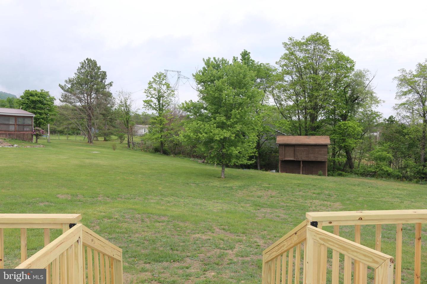 409 Sky Valley Dr Property Photo 6