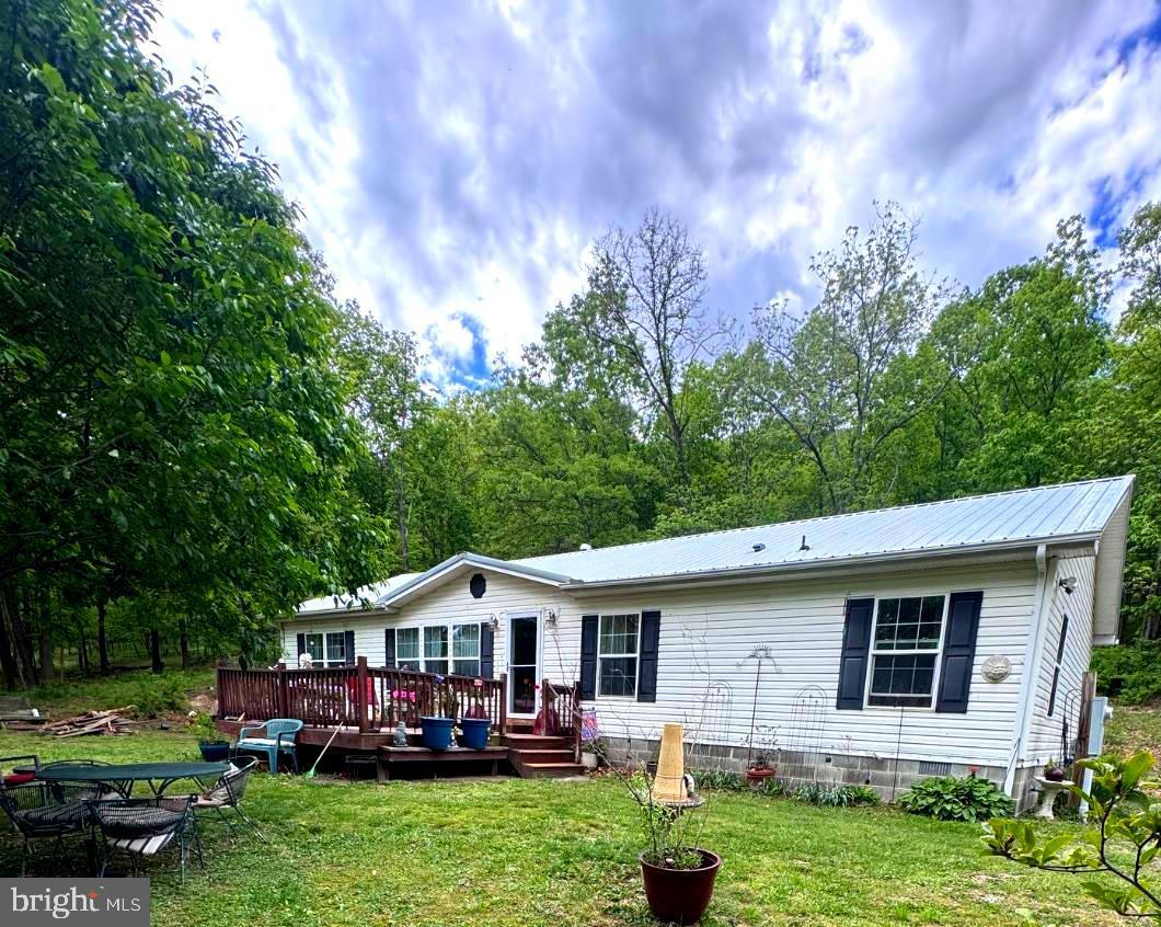 155 Foxdale Ln Property Photo 2
