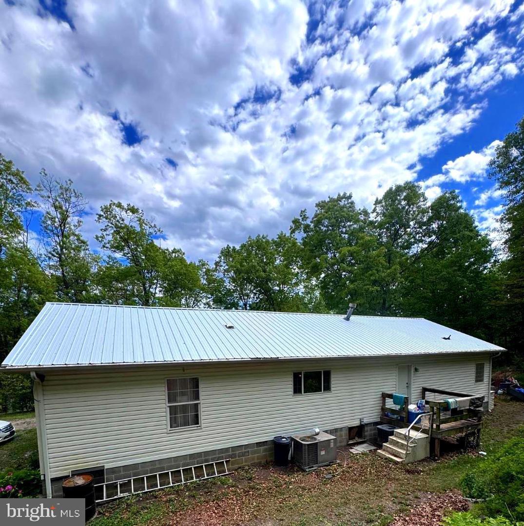 155 Foxdale Ln Property Photo 4