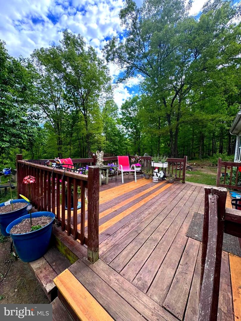 155 Foxdale Ln Property Photo 6