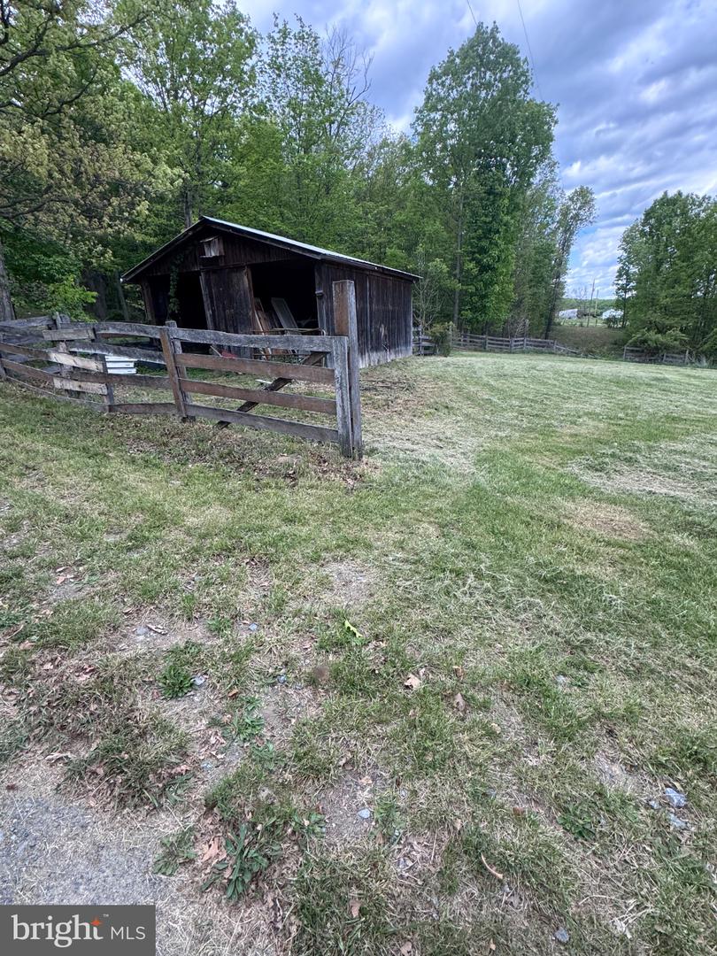 155 Foxdale Ln Property Photo 43
