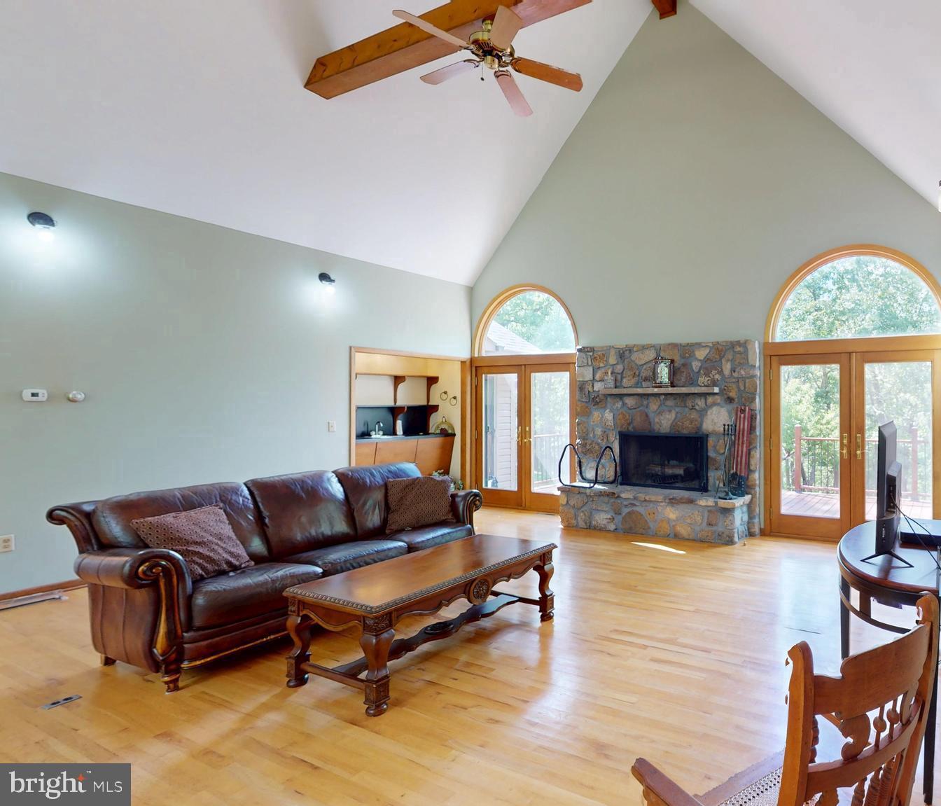 500 Maryvale Ln Property Photo 16