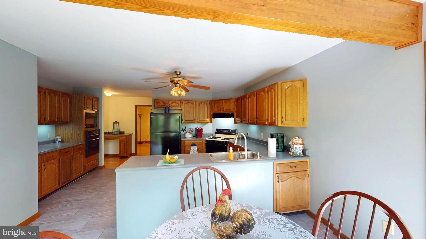 500 Maryvale Ln Property Photo 22