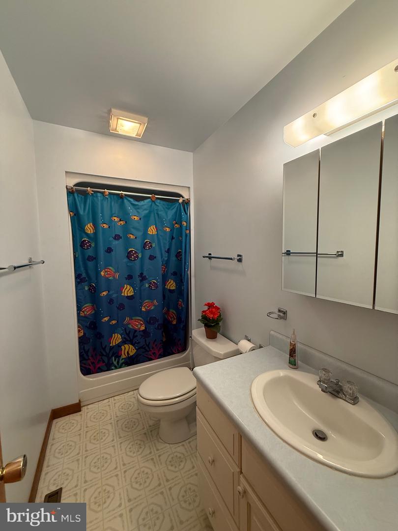 500 Maryvale Ln Property Photo 40