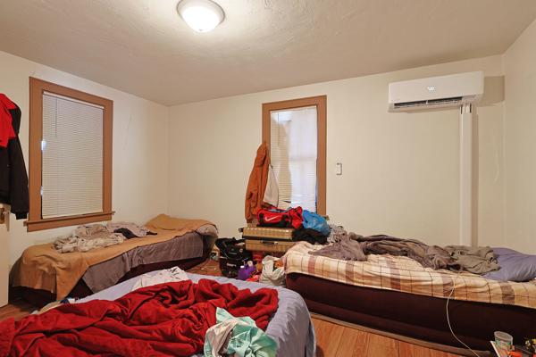 125 Pine St Property Photo 16