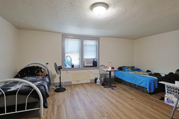125 Pine St Property Photo 24
