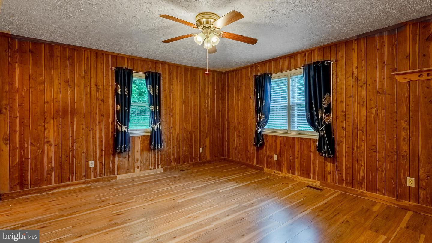 8462 N Fork Hwy Property Photo 46