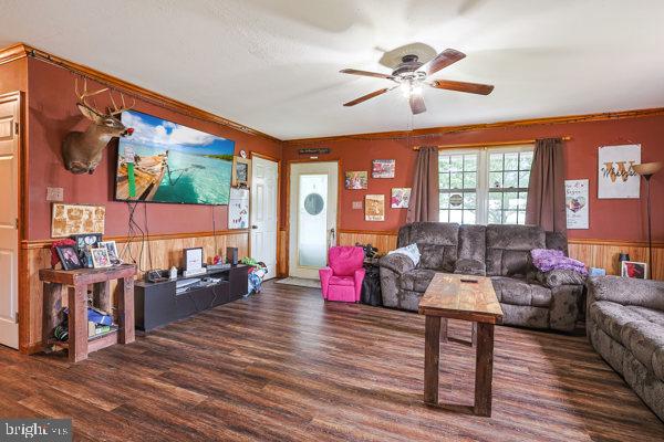 98 Noreaster Dr Property Photo 5