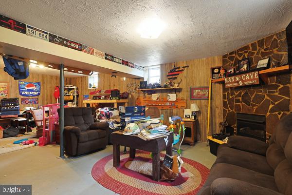 98 Noreaster Dr Property Photo 16