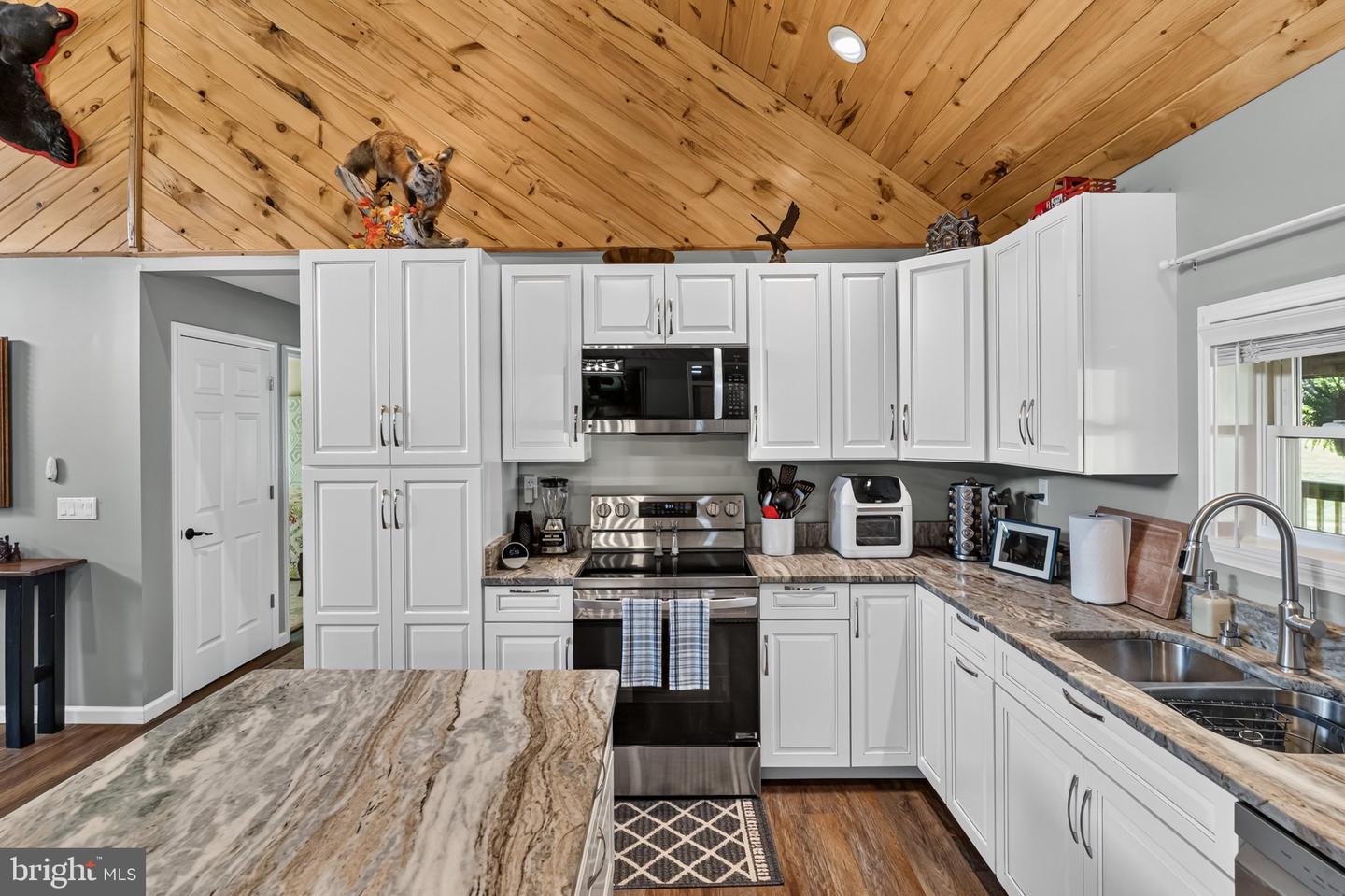 3291 Grassy Ridge Rd Property Photo 10
