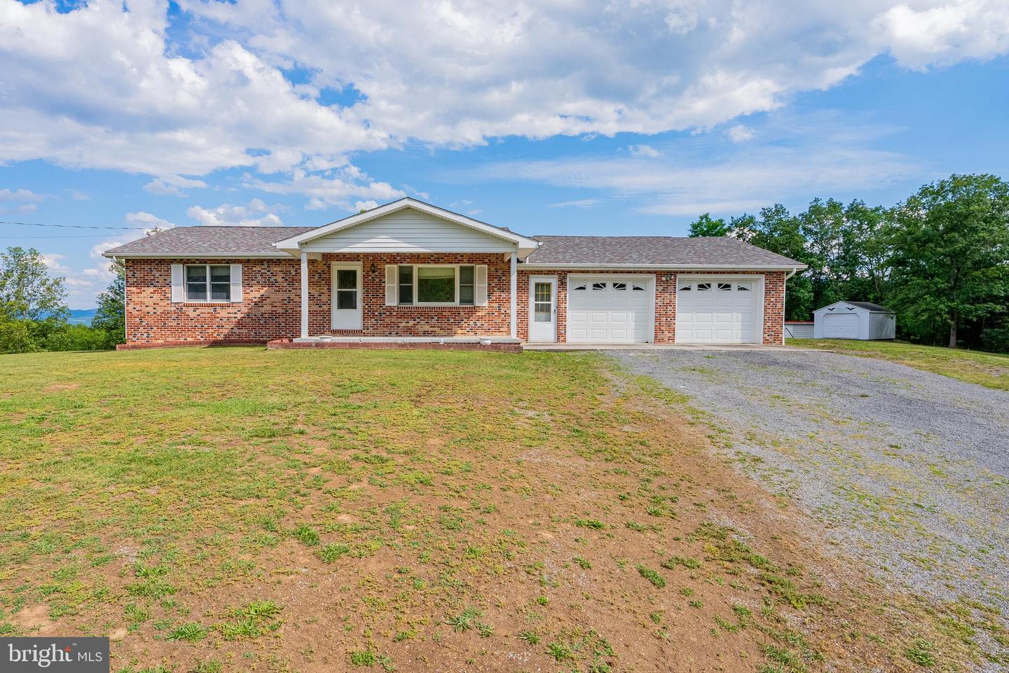 162 Stratus Dr Property Photo 1