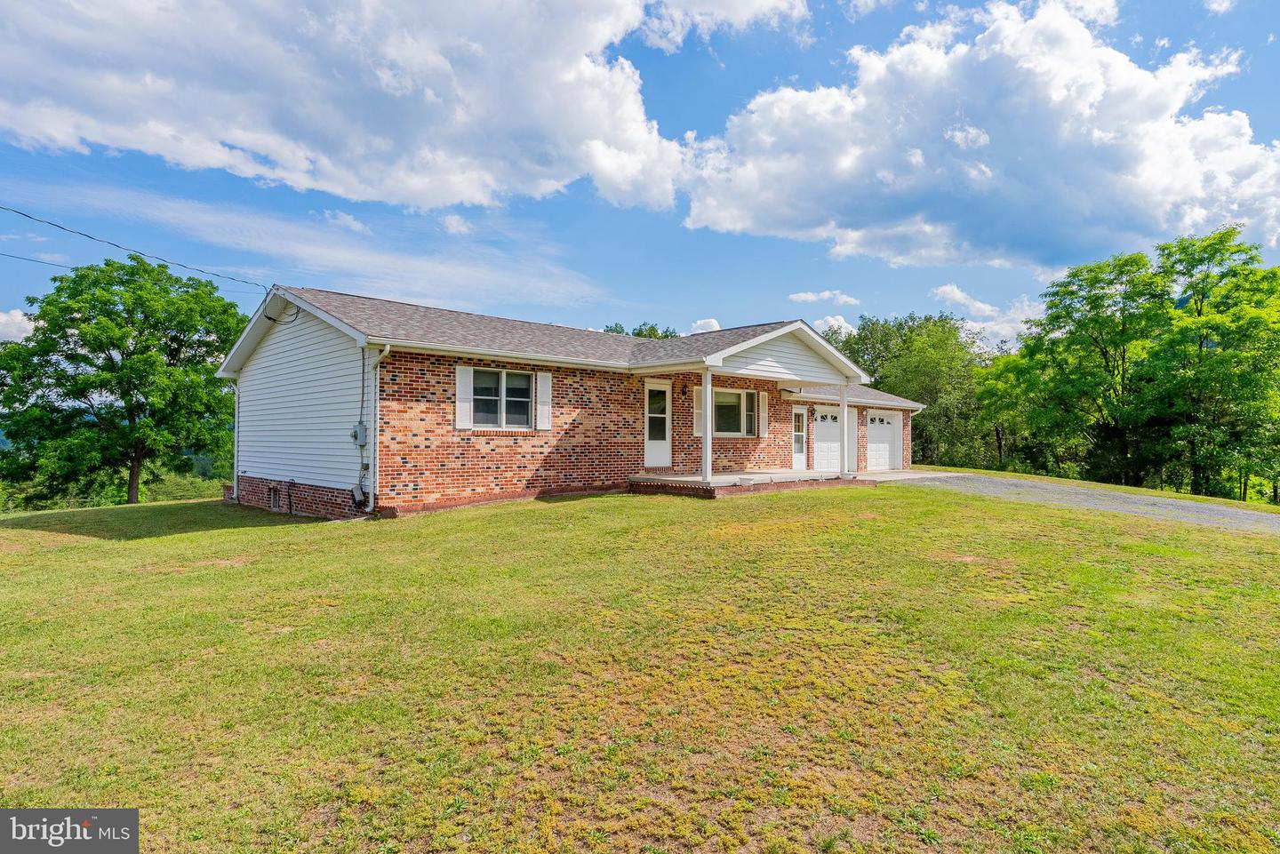 162 Stratus Dr Property Photo 7