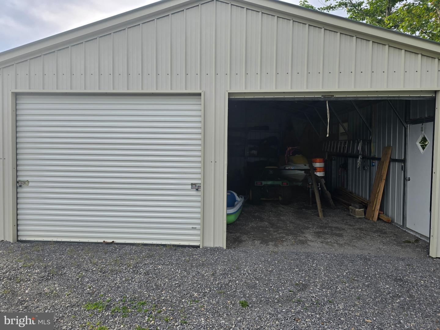 700 Paul Stahl Rd Property Photo 2