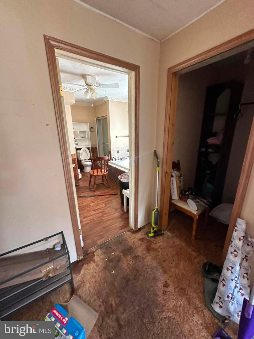 15 Ash St Property Photo 15