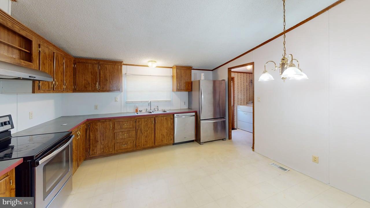 58 Creek St Property Photo 7