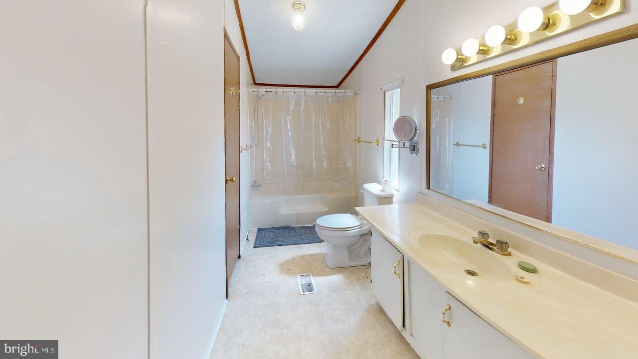 58 Creek St Property Photo 13