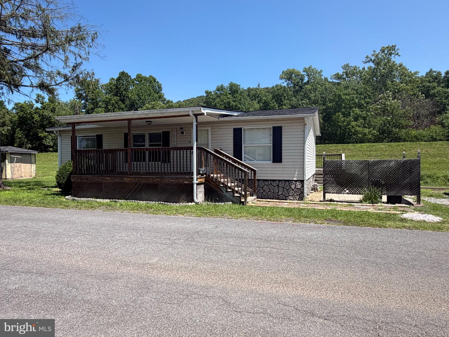 58 Creek St Property Photo 17