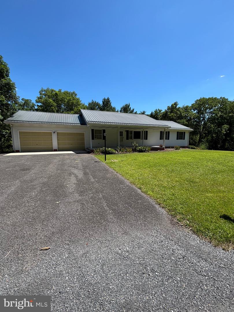 2266 Patterson Creek Rd Property Photo 1