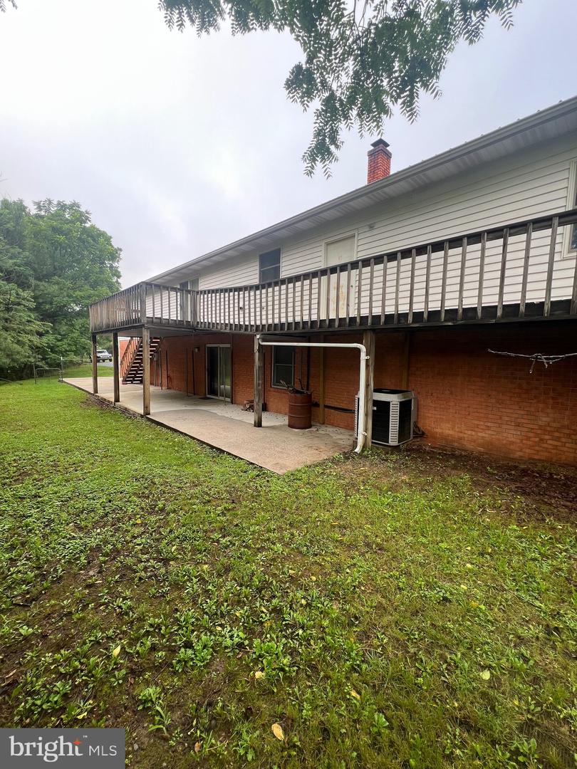 2266 Patterson Creek Rd Property Photo 7