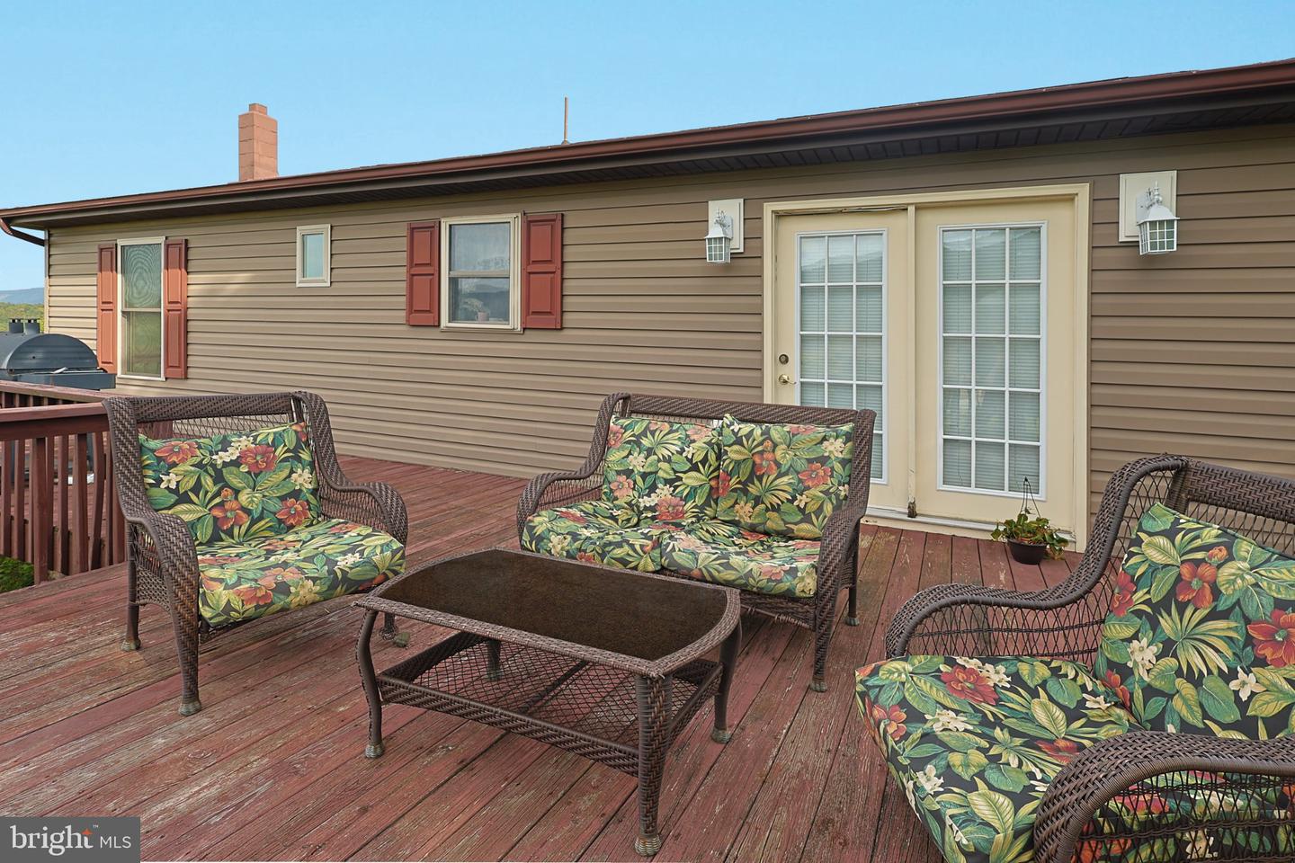 171 Twin Oaks Dr Property Photo 5