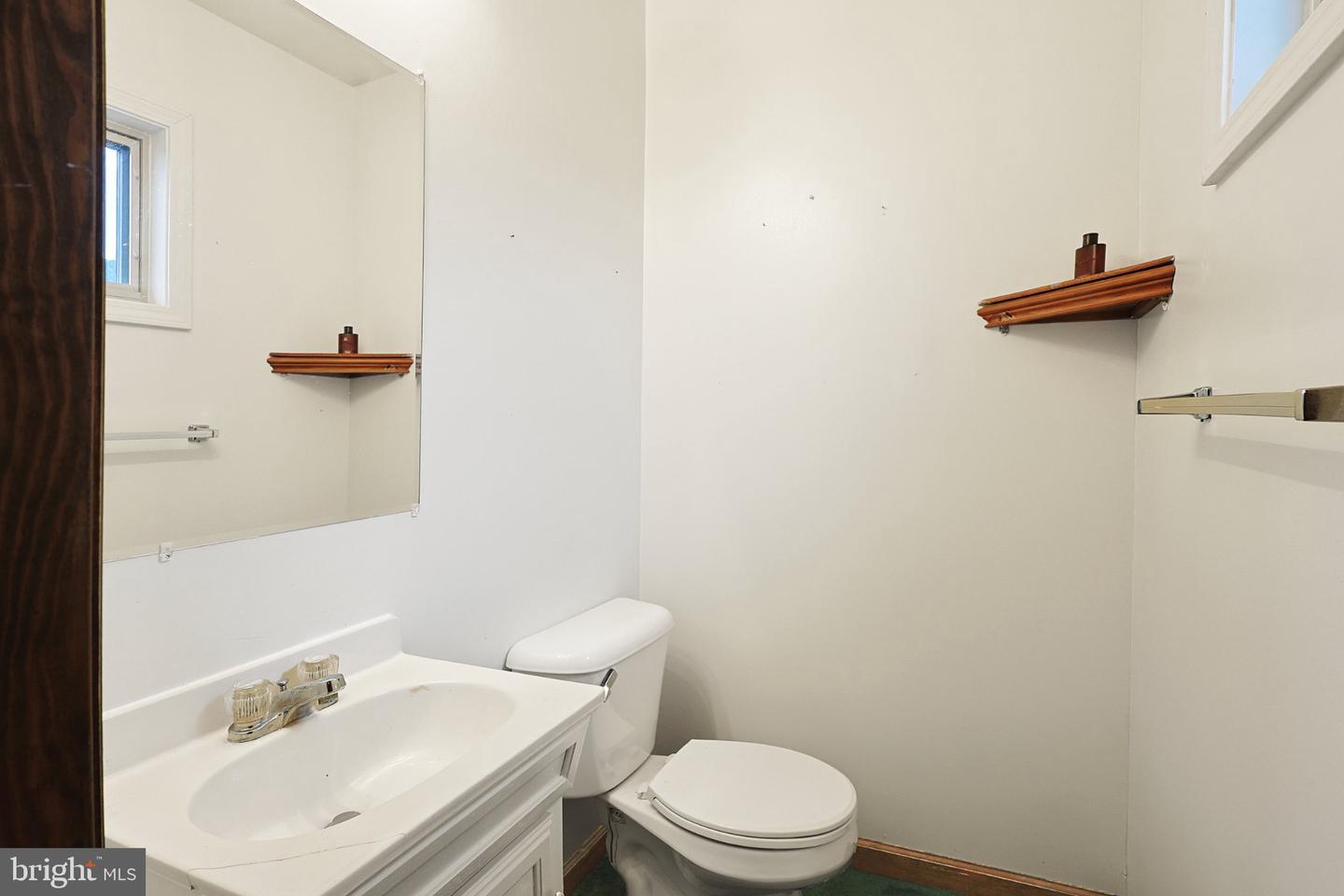 171 Twin Oaks Dr Property Photo 28