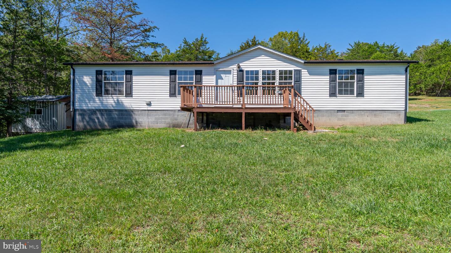 79 Humidity Ln Property Photo 3