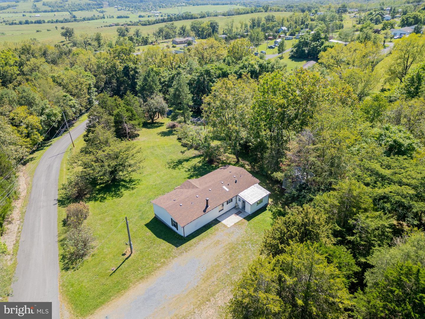 79 Humidity Ln Property Photo 12