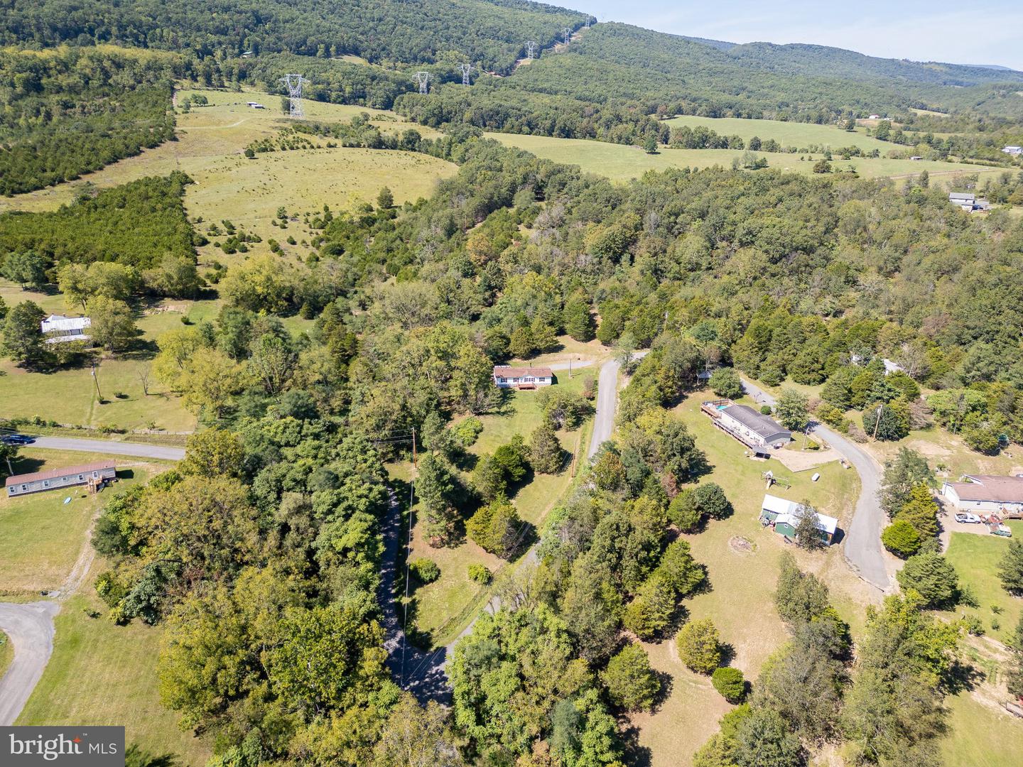 79 Humidity Ln Property Photo 17